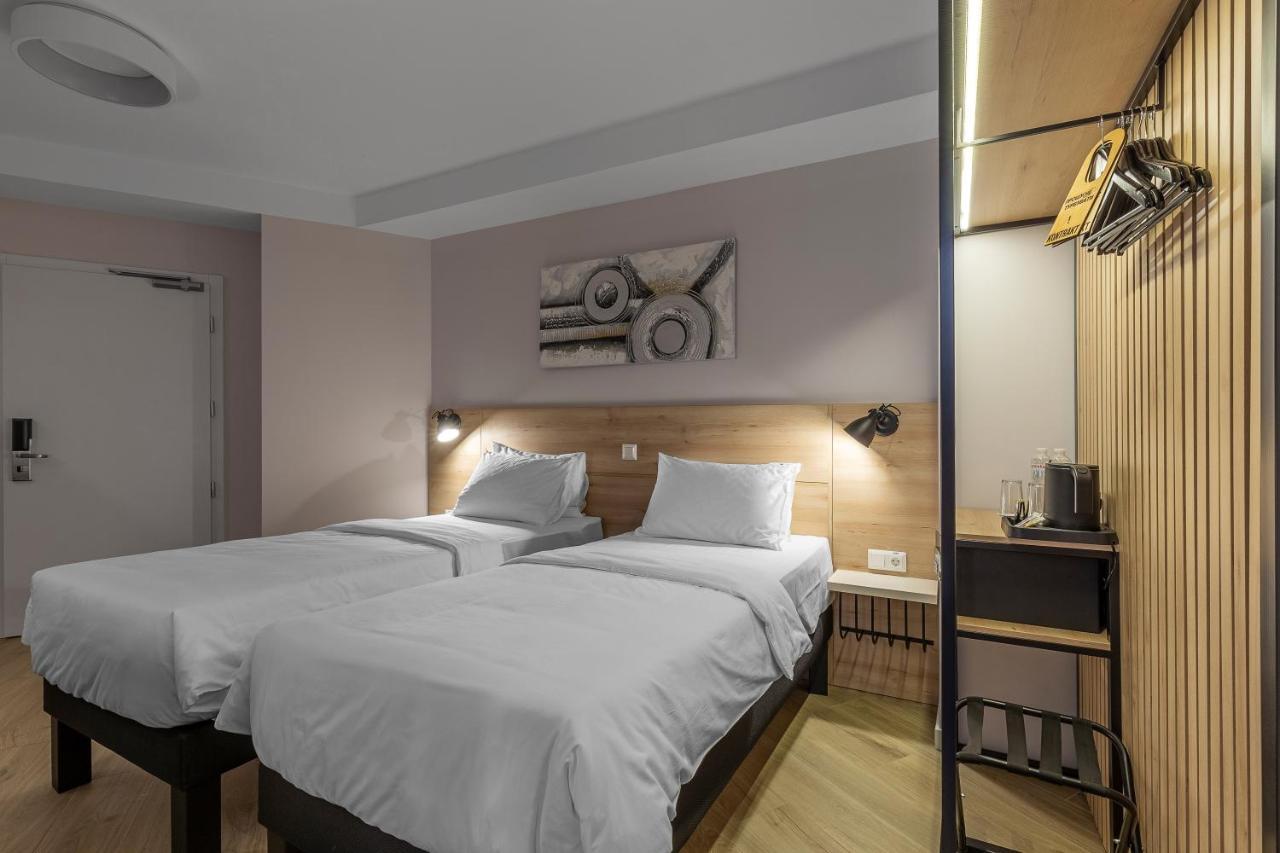 Kontrakt Boutique Hotel Kiev Bagian luar foto