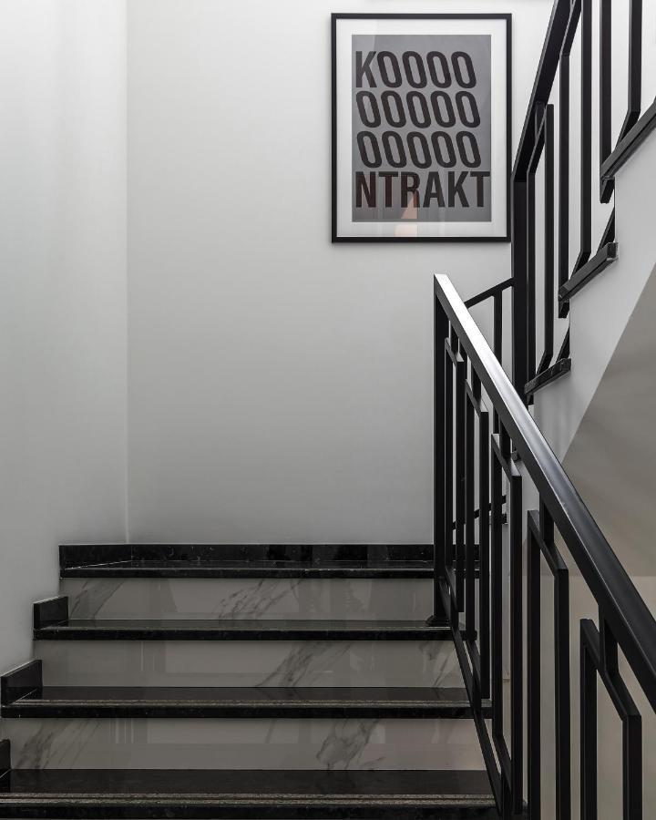 Kontrakt Boutique Hotel Kiev Bagian luar foto